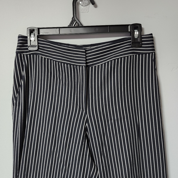 Giorgio Armani Borgo 21 Navy Silver Wool Stripe Wide Leg Stripe Pants 6 42 - Picture 2 of 4